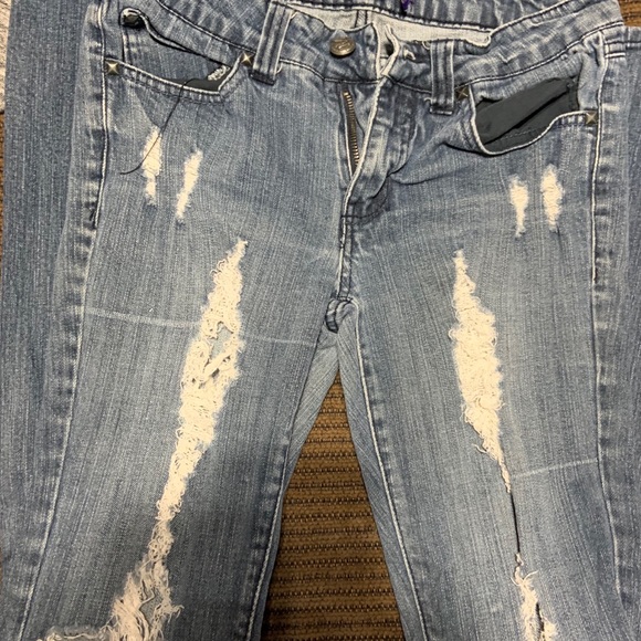 Miley Cyrus Jeans size 9 - Picture 2 of 2